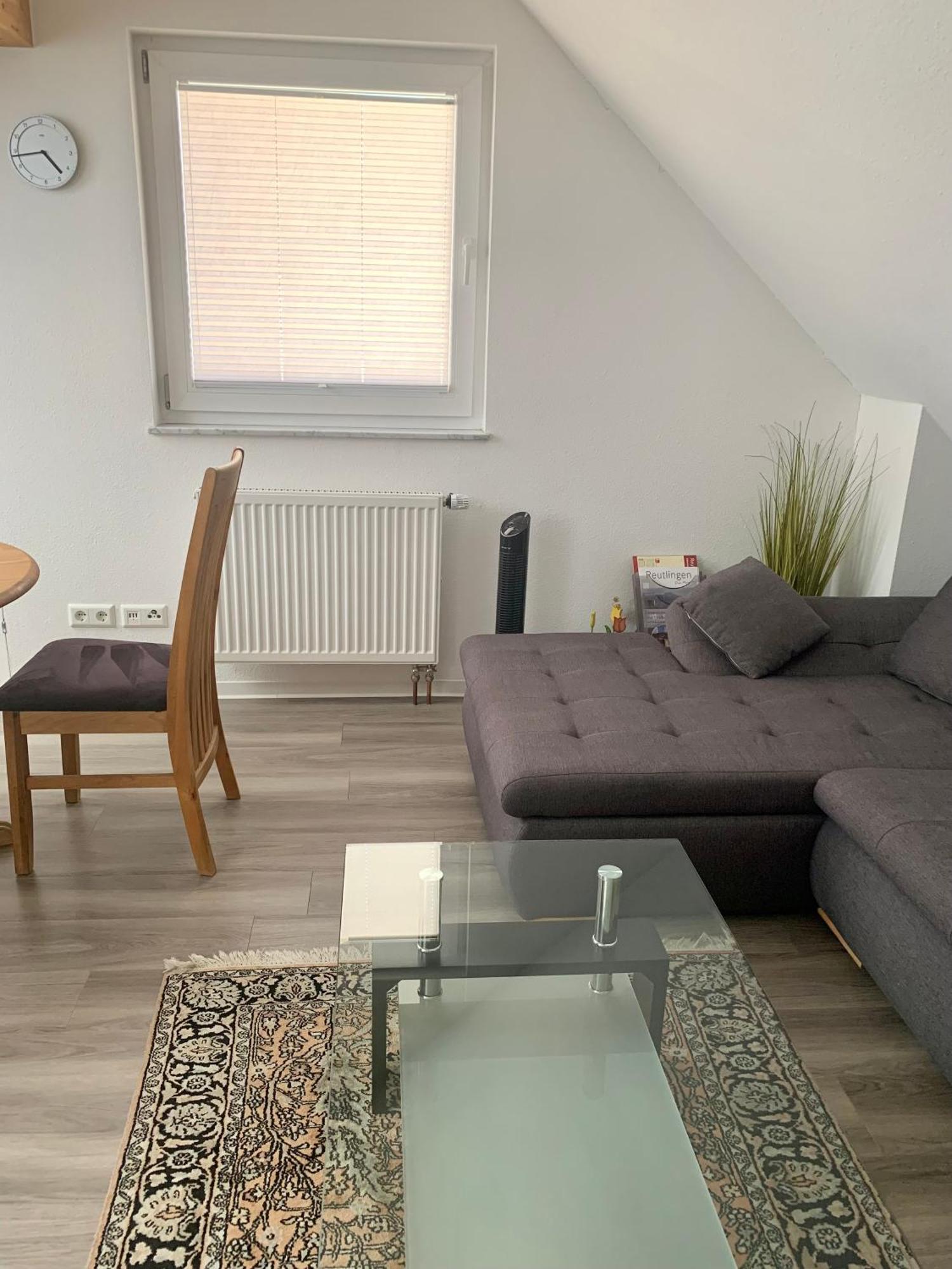 Gaeste-Appartement-Kirsammer Eningen unter Achalm Экстерьер фото