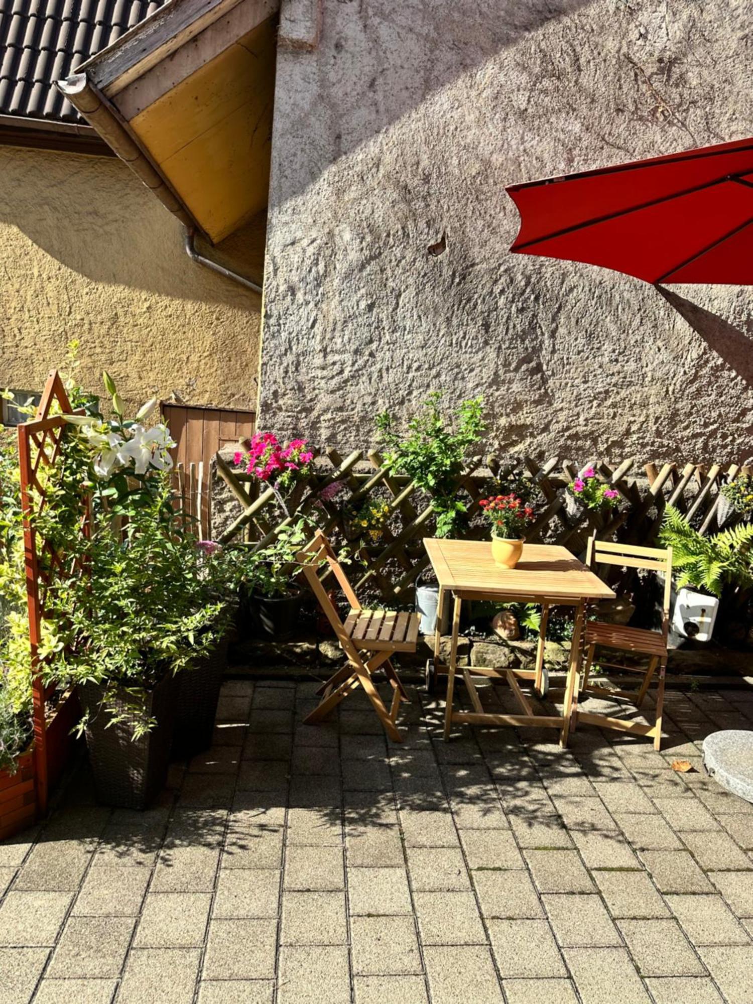 Gaeste-Appartement-Kirsammer Eningen unter Achalm Экстерьер фото