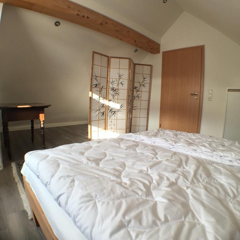 Gaeste-Appartement-Kirsammer Eningen unter Achalm Экстерьер фото